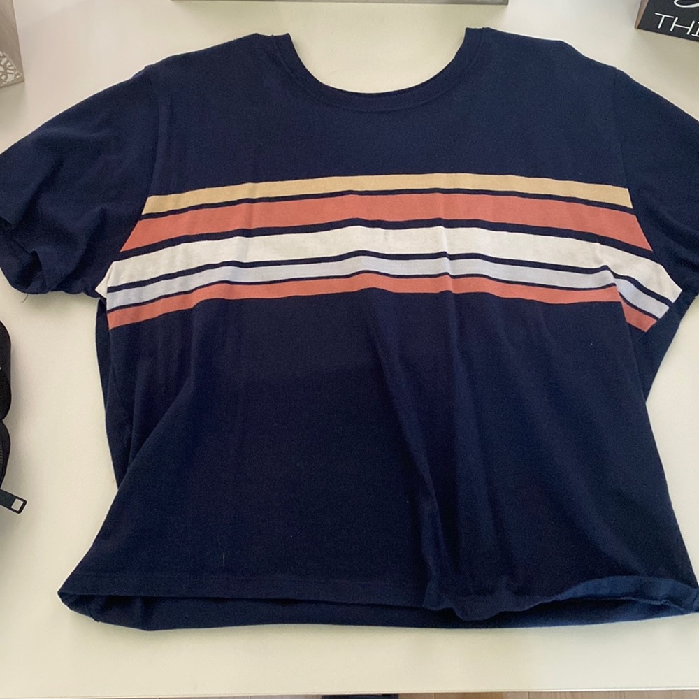 hollister tee